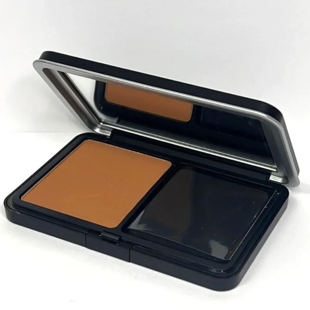 Makeup Forever matte velvet skin R520